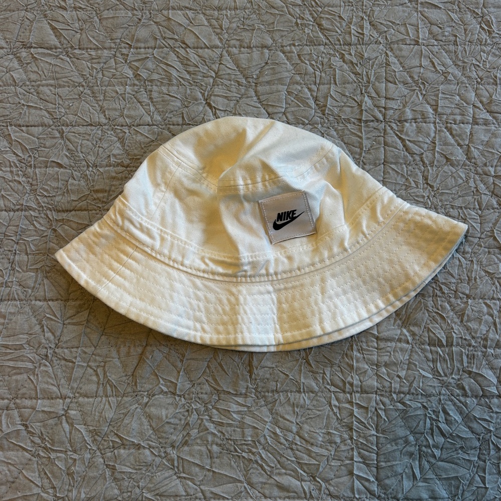 Nike Bucket Hat